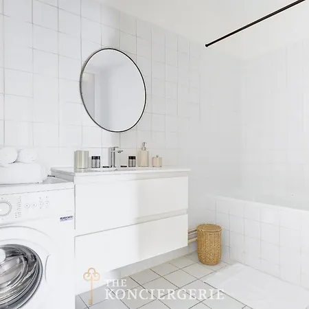 Cozy Haven In The Heart Of Buttes-chaumont *